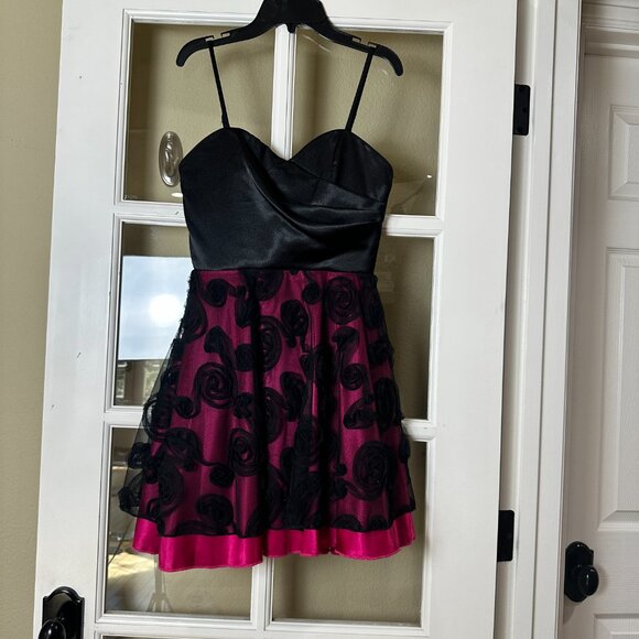 Vintage LOVE TEASE Satin Party Cocktail Dress Size 1 - Picture 2 of 10